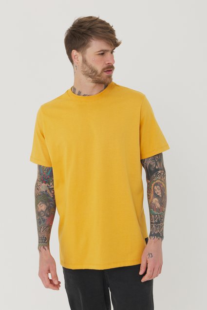 camiseta basica malhao com etiqueta retroy amarelo mostarda 5